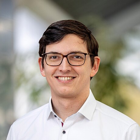 Portrait of Sven Mayer